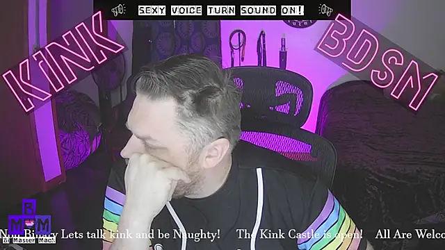 Snapshot of Bi_Master_Mack chatting on 12/17/25, 12:33 Bi Master Mack online show from 12/17/25, 12:33