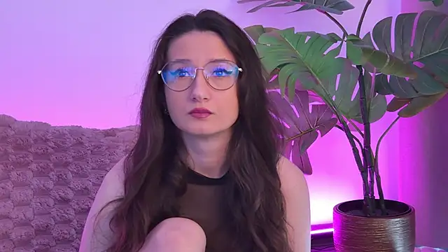 TheaMalekoo online show from 04/23/26, 06:58