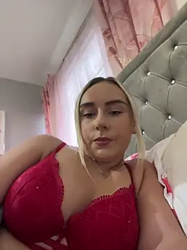 ScarletJ  online show from 12/21/25, 10:55