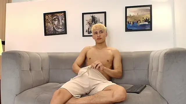 YOUNG GUYS1 online show from 03/22/26, 07:50