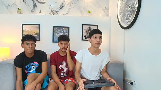 Snapshot of SWEET_RABBIT1 chatting on 12/16/25, 07:19 SWEET RABBIT1 online show from 12/16/25, 07:19