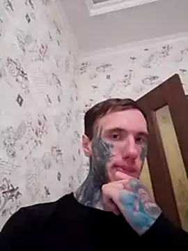 Snapshot of VERLIEBER11 chatting on 12/15/25, 11:14 VERLIEBER11 online show from 12/15/25, 11:14