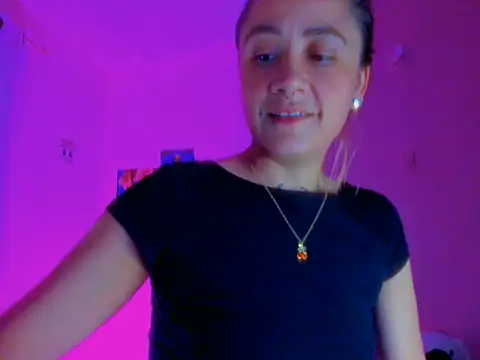 Gabrielabunny1 online show from 06/10/26, 02:12