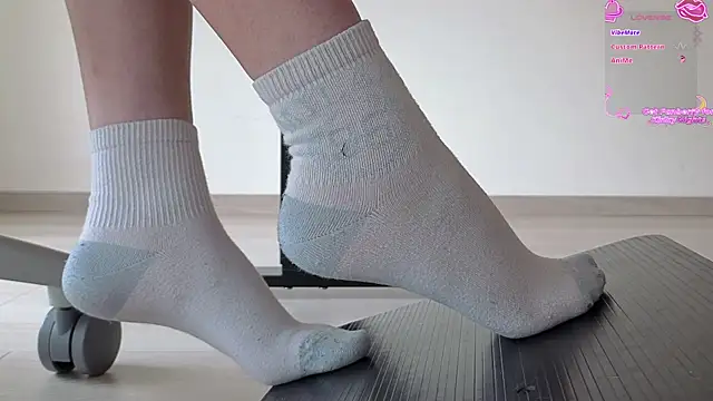 Feetbeth online show from 04/13/26, 05:18