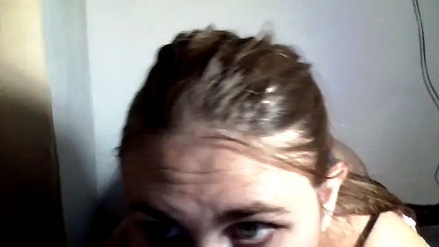 Snapshot of rubia_culonaa chatting on 01/08/26, 04:37 rubia culonaa online show from 01/08/26, 04:37