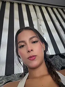 Valeria-escobar online show from 04/22/26, 01:34