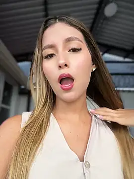 Valeria-escobar online show from 07/21/26, 11:34