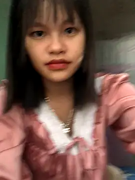 Snapshot of Pege-nii chatting on 12/14/25, 05:46 Pege-nii online show from 12/14/25, 05:46