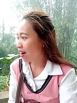 little-effy online show from 04/05/26, 01:58