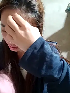 little-effy online show from 04/18/26, 07:07