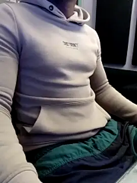 BananaStillDicksy online show from 04/24/26, 11:01