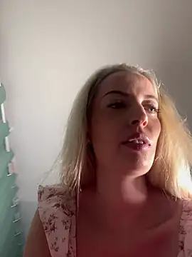 Snapshot of Katharina_Wagner chatting on 06/24/26, 06:07 Katharina Wagner online show from 06/24/26, 06:07