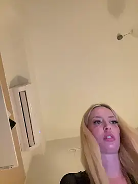 Snapshot of Katharina_Wagner chatting on 07/02/26, 10:38 Katharina Wagner online show from 07/02/26, 10:38