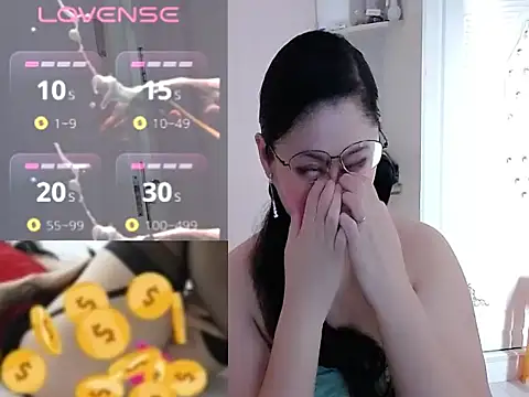 Snapshot of annants chatting on 12/18/25, 07:03 annants online show from 12/18/25, 07:03