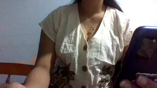 Snapshot of cindrella-xx chatting on 04/25/26, 09:12 cindrella-xx online show from 04/25/26, 09:12