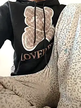 tenifer online show from 12/15/25, 09:46