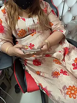 butterflyslay online show from 04/10/26, 08:41