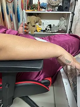 butterflyslay online show from 04/21/26, 02:51