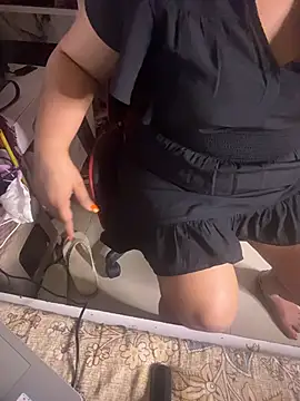 butterflyslay online show from 04/21/26, 02:56