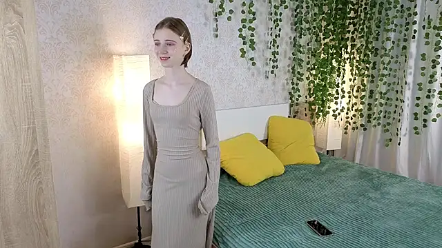 ViollaBloom online show from 12/17/25, 06:58