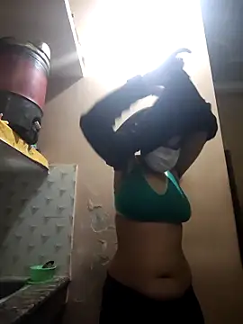 jaanvi-Rani online show from 02/04/26, 03:23