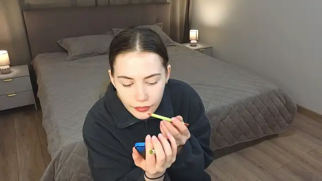 LouieRemeder online show from 12/20/25, 04:19