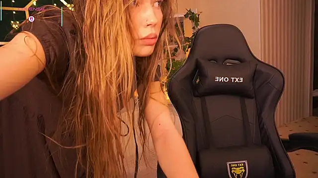 MollyyMayy online show from 02/24/26, 11:19