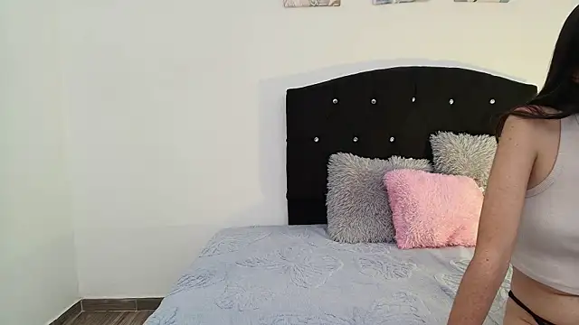 Snapshot of Mimi_Glow chatting on 02/09/26, 06:23 Mimi Glow online show from 02/09/26, 06:23