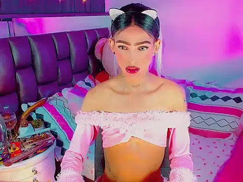 agathaferrer3 online show from 02/18/26, 06:42