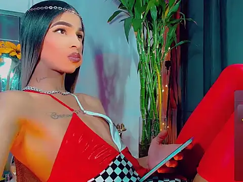 agathaferrer3 online show from 04/23/26, 12:29