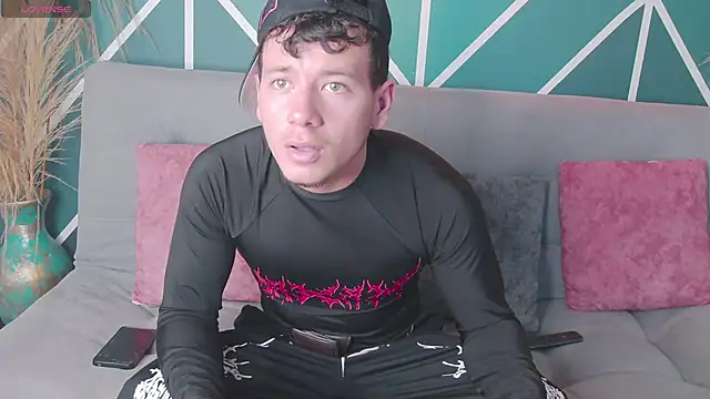 MagnusKnight  online show from 02/08/26, 05:49