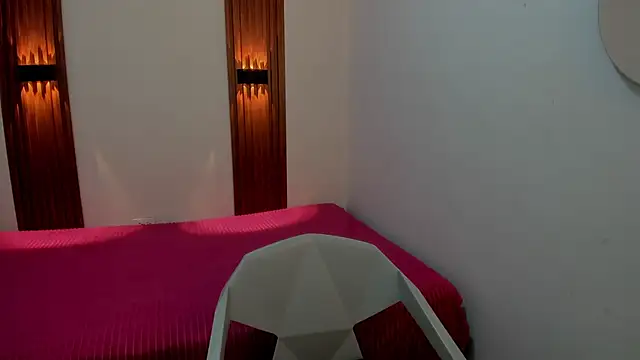 VivianOwen9 online show from 01/18/26, 12:42