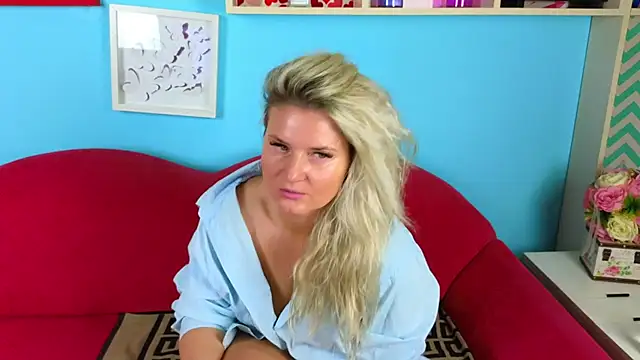 Snapshot of Annie_Joya chatting on 12/16/25, 05:34 Annie Joya online show from 12/16/25, 05:34