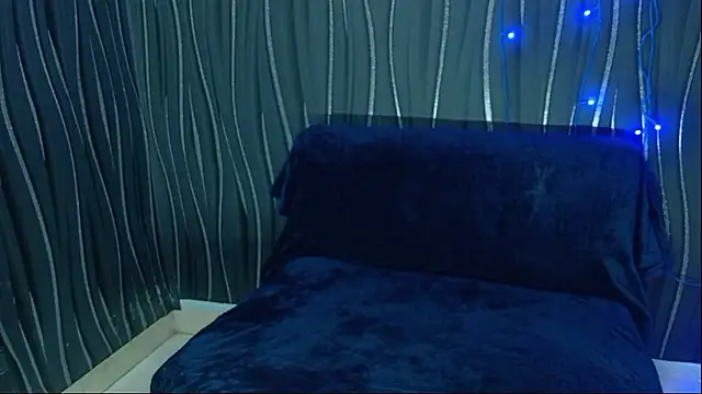 khushigoesnaughty0 online show from 01/08/26, 06:43