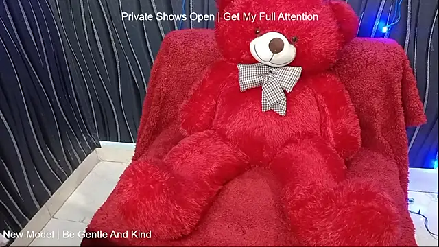 khushigoesnaughty0 online show from 01/13/26, 06:46