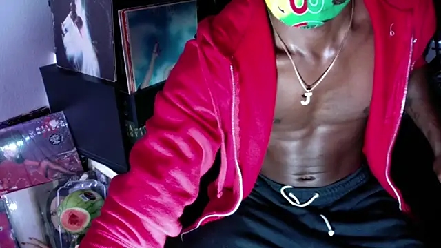 ISLANDBANANA1 online show from 12/14/25, 06:56