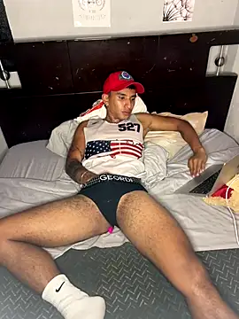 chico sweet online show from 12/16/25, 04:39