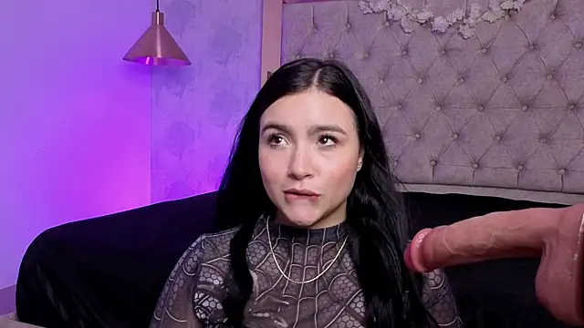 kylie river online show from 04/19/26, 06:10