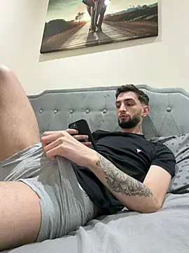 Juliann69Ramiro online show from 02/16/26, 07:10