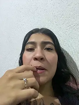 MiaFox 03 online show from 04/17/26, 02:47