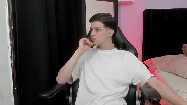 Snapshot of sebastamayo_ chatting on 01/17/26, 09:03 sebastamayo online show from 01/17/26, 09:03