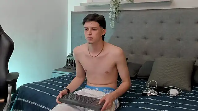 Snapshot of sebastamayo_ chatting on 02/03/26, 07:57 sebastamayo online show from 02/03/26, 07:57