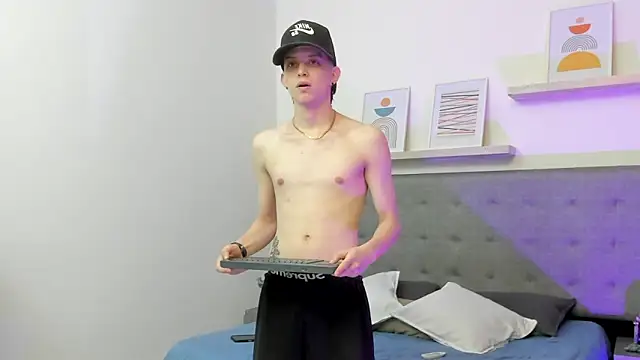 Snapshot of sebastamayo_ chatting on 02/12/26, 05:13 sebastamayo online show from 02/12/26, 05:13