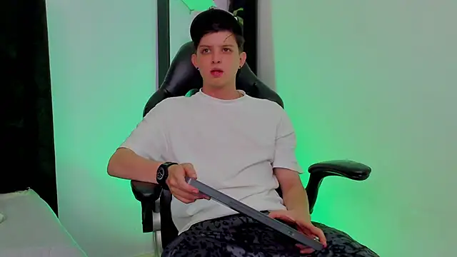 sebastamayo  online show from 04/24/26, 01:13