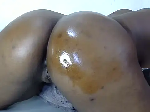 Erotic vybez  online show from 12/18/25, 06:41