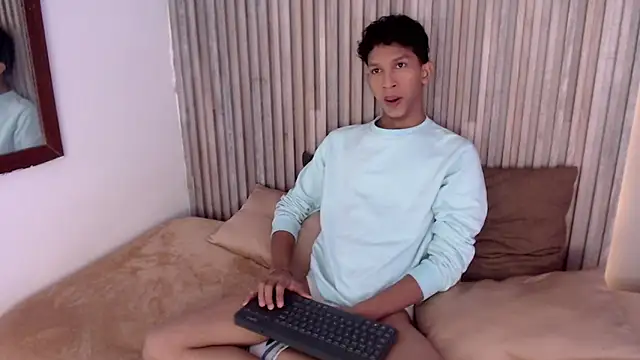 Snapshot of SmoothAlpha_ chatting on 01/09/26, 02:31 SmoothAlpha online show from 01/09/26, 02:31