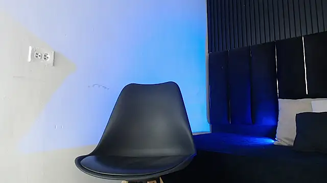 Snapshot of SmoothAlpha_ chatting on 02/24/26, 02:48 SmoothAlpha online show from 02/24/26, 02:48