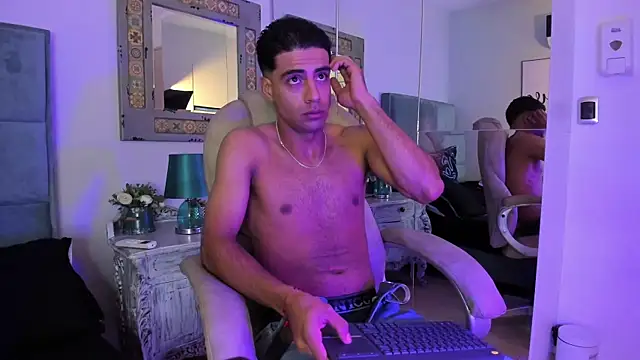 Snapshot of Lincon_Casttan chatting on 12/16/25, 11:15 Lincon Casttan online show from 12/16/25, 11:15