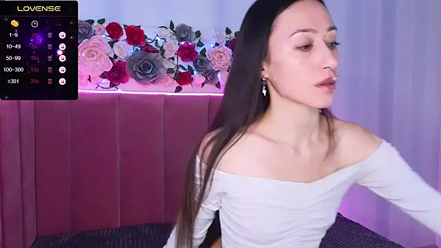 BellaNight online show from 12/16/25, 05:01