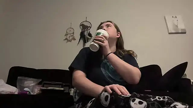 bunnybun06 online show from 12/18/25, 06:19